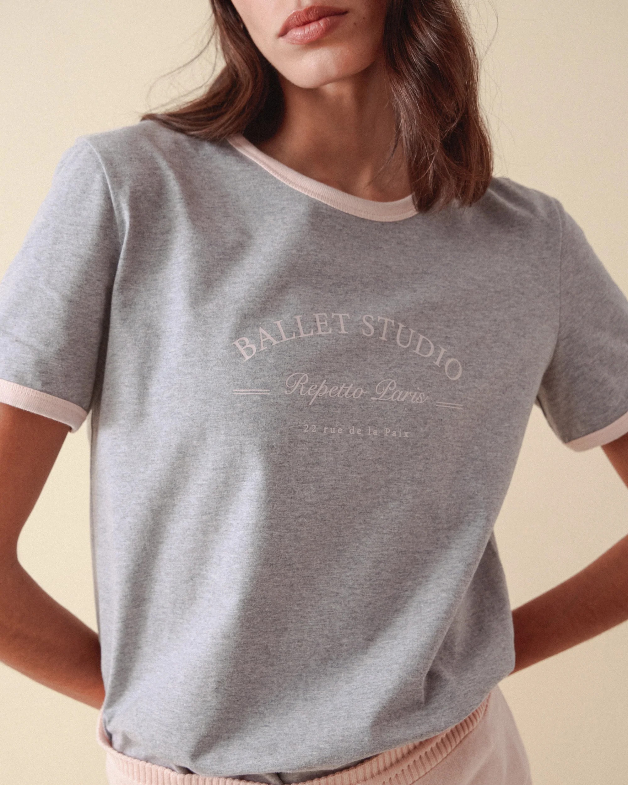 ツートーン バレエスタジオ Tシャツ - グリ シネ クレール / イコンヌ