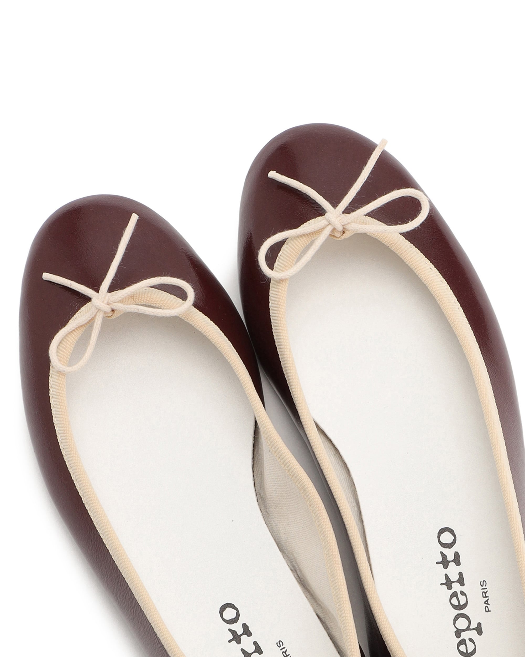 Cendrillon バレエフラット - ラバーソール - EUサイズ - サンド / ディープ ワイン Cendrillon バレエフラット - ラバーソール - EUサイズ - サンド / ディープ ワイン